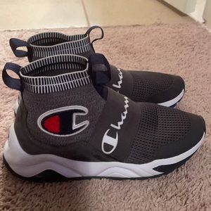 **Like New** champion slide on sneaker